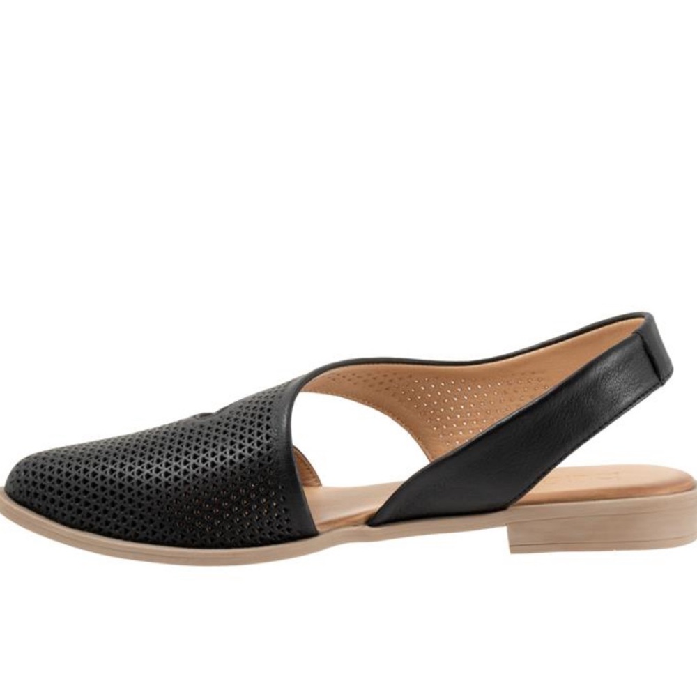 NWT BUENO Brand BIANCA PERF Flat in Black - Picture 2 of 14